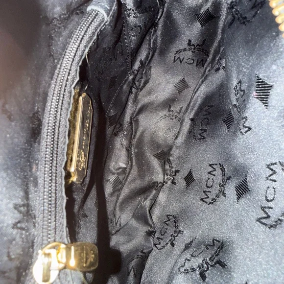 MCM Vintage Tambourine Bag
Made in Germany 🇩🇪 - Picture 10 of 11